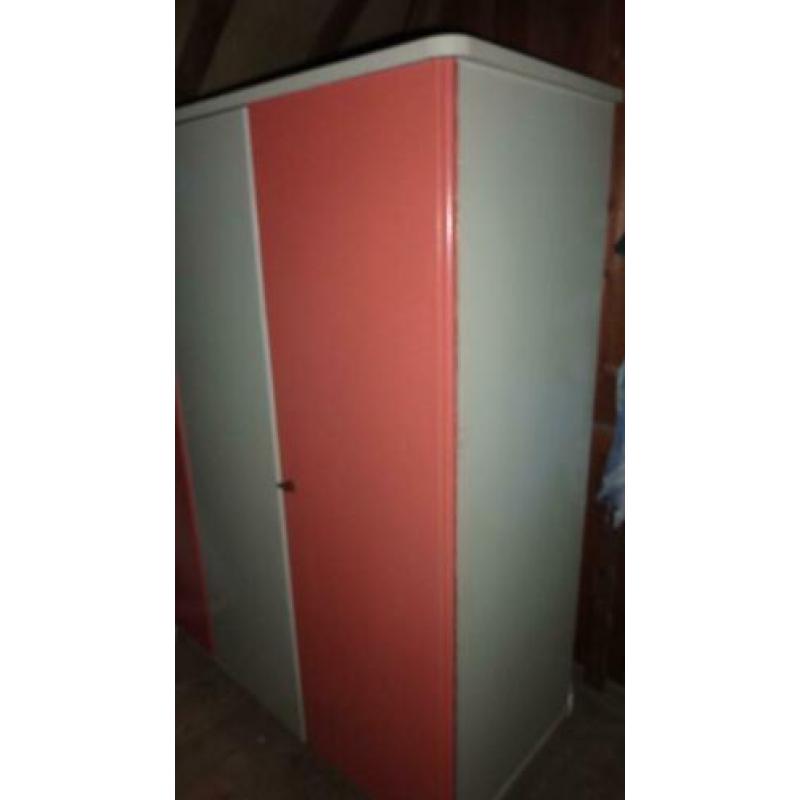 oude kledingkast, kast, brocant, jaren 50/60, opbergen