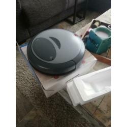 Robot stofzuiger nieuw!