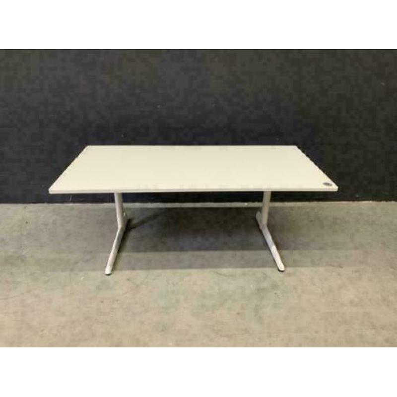 3x Ahrend 500 elektrisch verstelbaar bureau