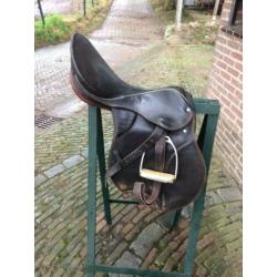 2 zadels: Kieffer en Jorge Canaves