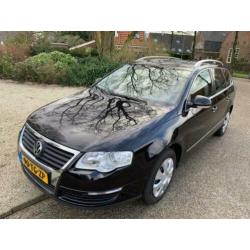 Volkswagen Passat Variant 1.9 TDI Comfortline CLIMA BJ. 2006