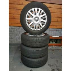 stalen velgen met banden zomerbanden VW Golf 195/65