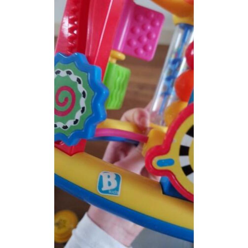 B'kids activity kubus