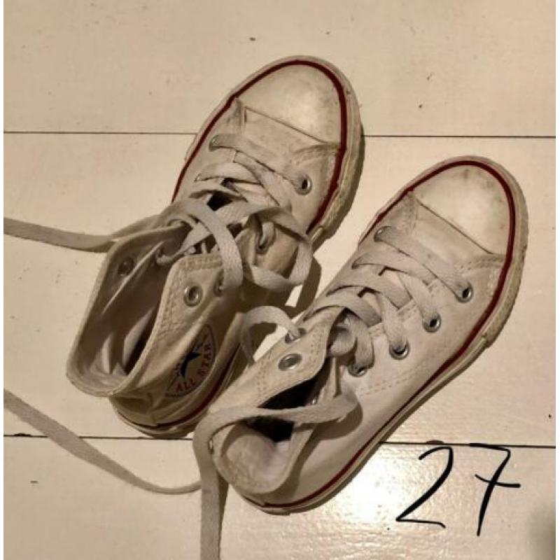 tijdloze witte all star gympen in maat 27 ( +24 +26)