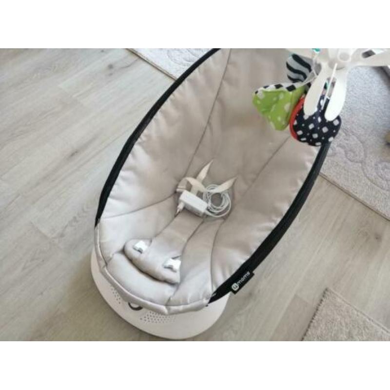 zeer nette 4moms wipstoel en baby badje