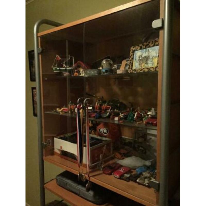 Vitrinekast / boekenkast 202x86x43cm