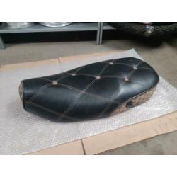 Vespa LX zadel / buddyseat GUCCI BEKLEDING als nieuw