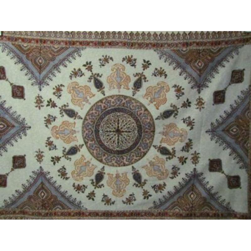 Traditional Perzisch textiel met hand gekleurd *************