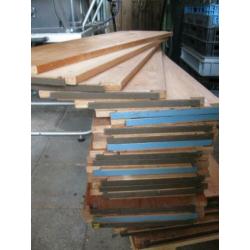 Originele Lundia planken van 90 x 40 cm. 18 stuks waarvan ee