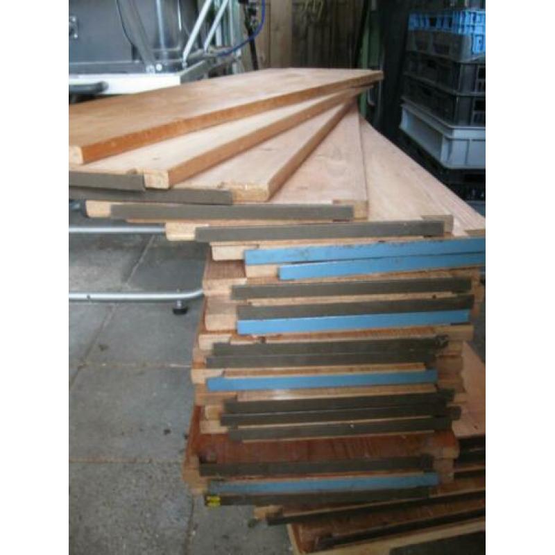 Originele Lundia planken van 90 x 40 cm. 18 stuks waarvan ee