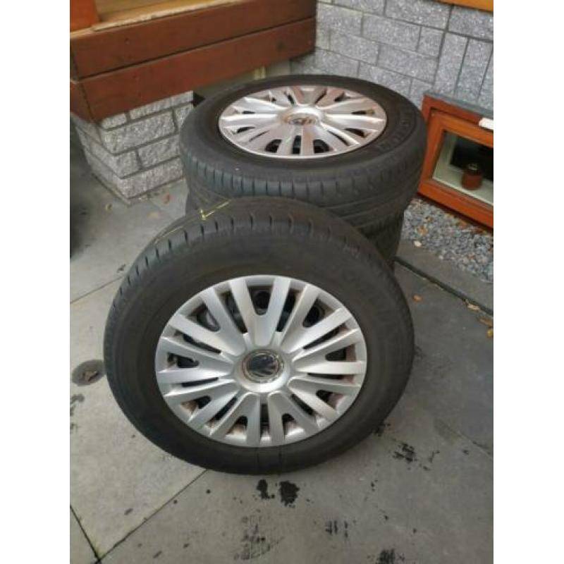 stalen velgen met banden zomerbanden VW Golf 195/65