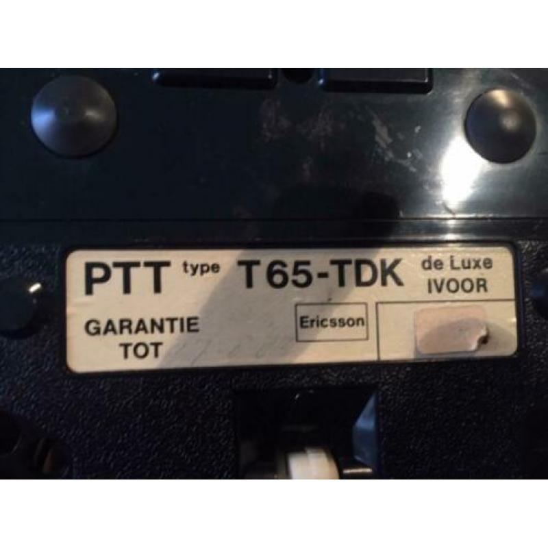 Vaste telefoons met druktoetsen