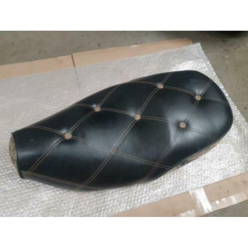 Vespa LX zadel / buddyseat GUCCI BEKLEDING als nieuw