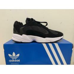 Te koop nieuwe Adidas Yung-1