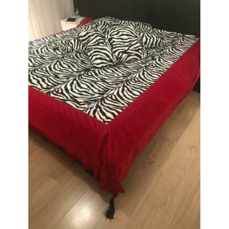 Bedsprei Zebra tweepersoons met kussenslopen en kussens