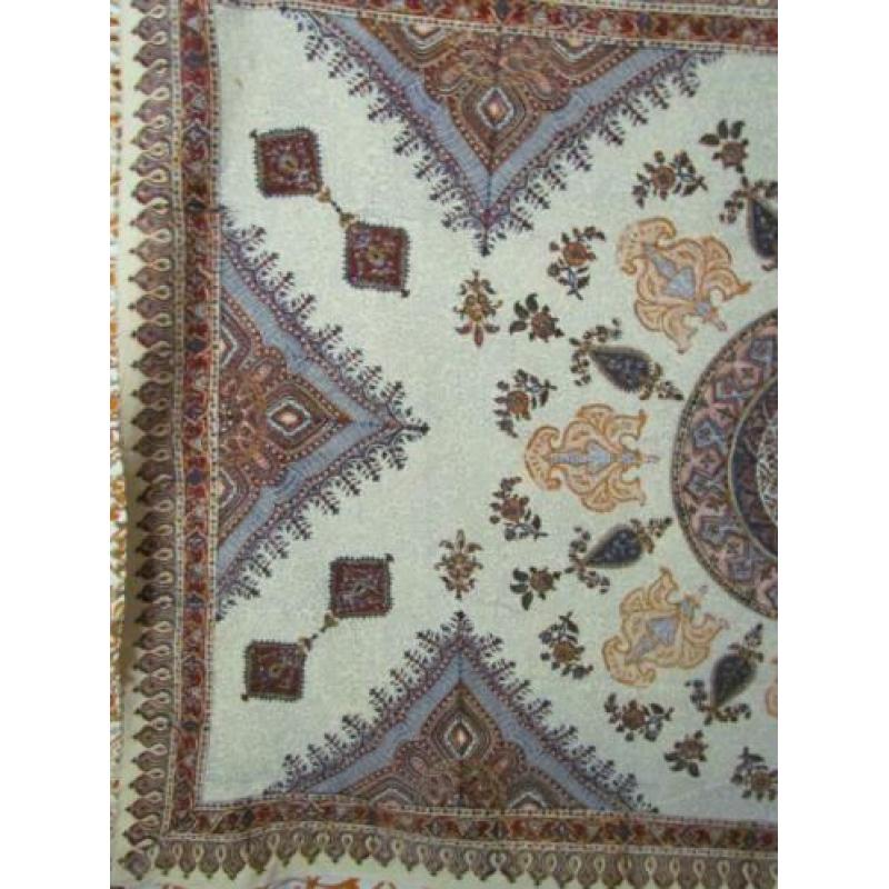 Traditional Perzisch textiel met hand gekleurd *************