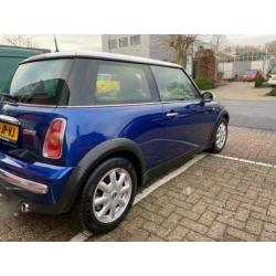 Mini Mini 1.6 Cooper Pepper zeer leuke mini cooper netjes ,