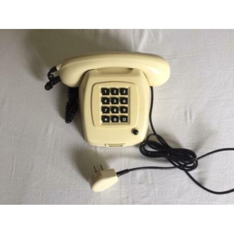 Vaste telefoons met druktoetsen