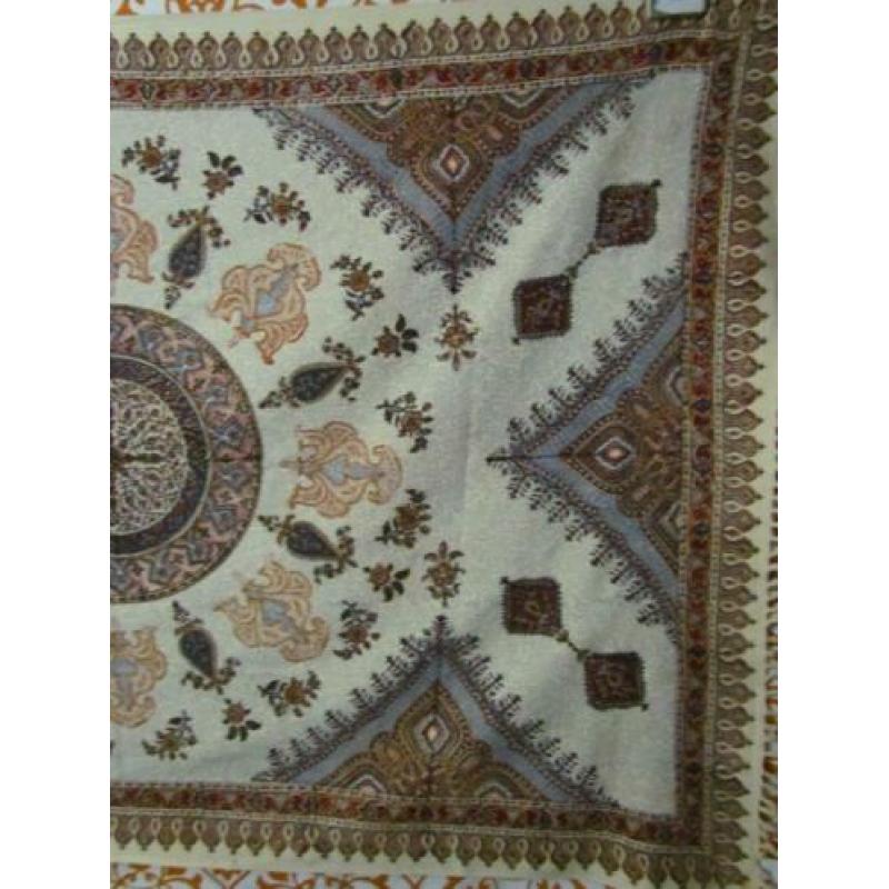 Traditional Perzisch textiel met hand gekleurd *************