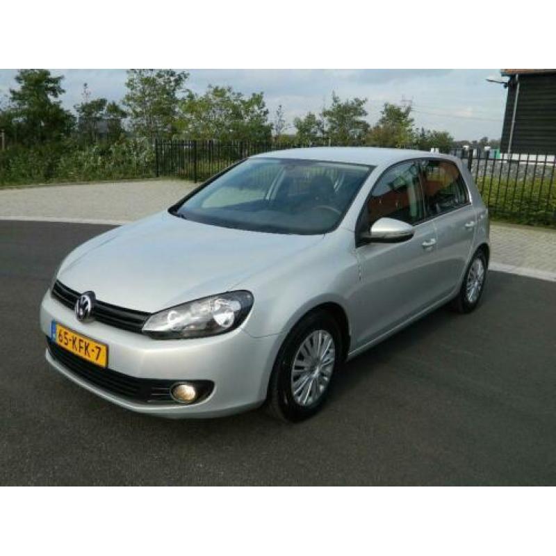 Volkswagen Golf 1.6 TDI Highline BlueMotion AIRCO/ECC 5 DEUR