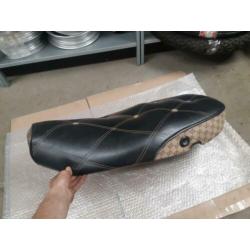 Vespa LX zadel / buddyseat GUCCI BEKLEDING als nieuw