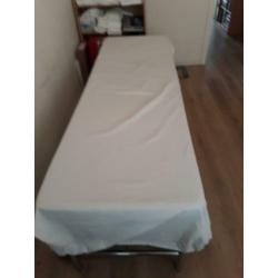 Eenvoudige massagetafel