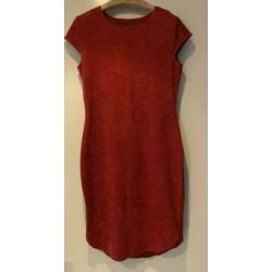rode fake suede jurk maat S