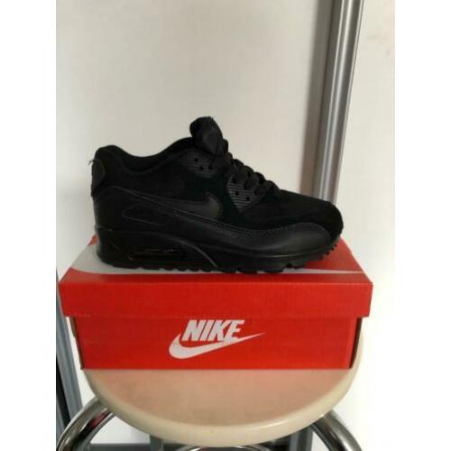 Nike sneaker maat 39 Nieuw! Zwart