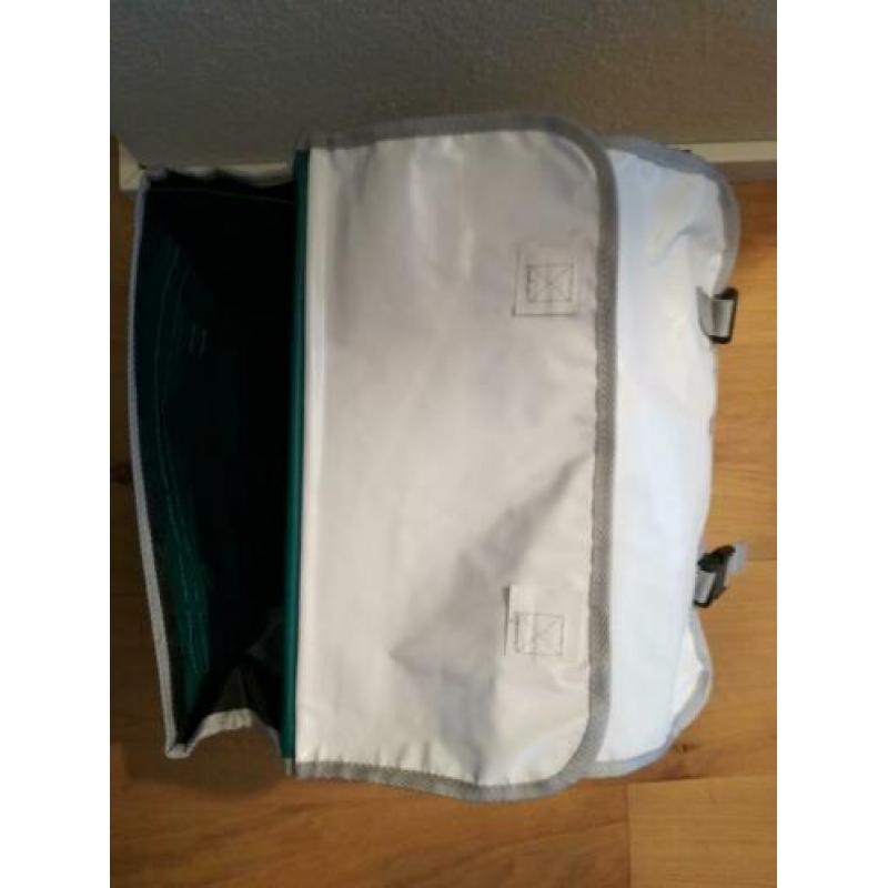 mooie dubbele fietstas .Inhoud 2 x 14 ltr inhoud