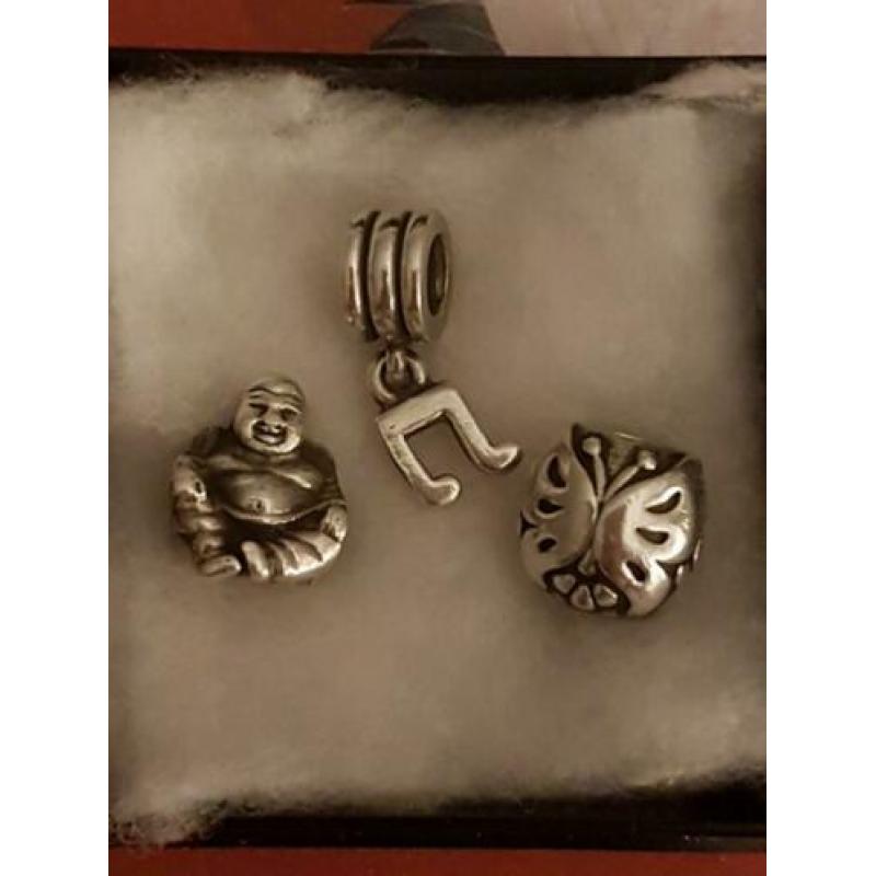 Originele PANDORA bedels €10,= per stuk gehele set €25,=