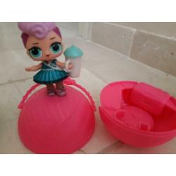 4 LOL poppetjes met de ballen