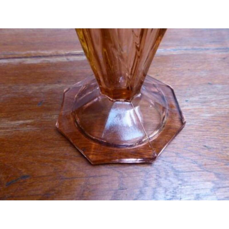 Persglazen art deco vaas, Tchecosloviquie