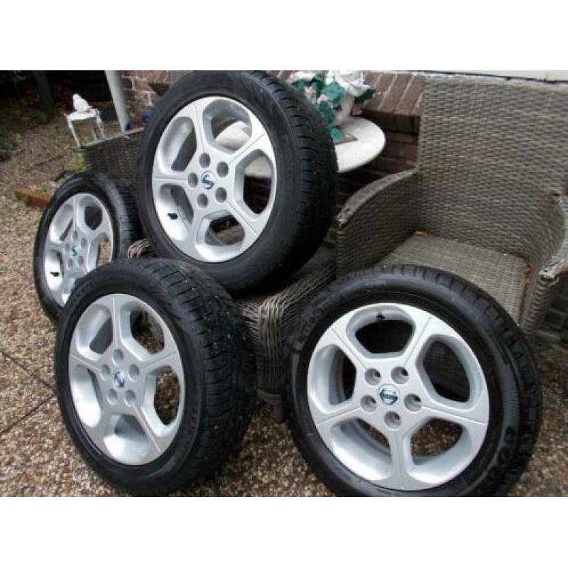 Nissan 16 inch velgen leaf juke met banden origineel nissan