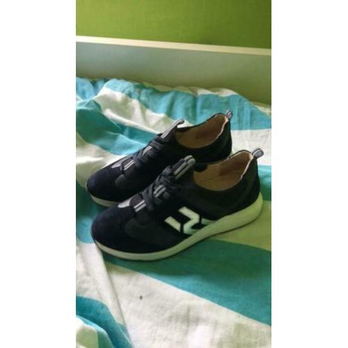 Hassia sneaker 38