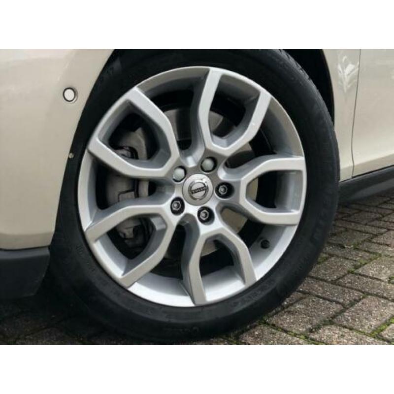 VOLVO V40 Cross Country T3 152PK Automaat Polar+ Luxury Stan