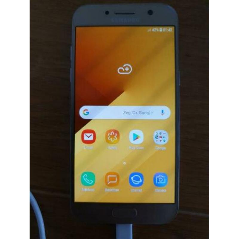 Samsung Galaxy A5 2017 gold, zgan