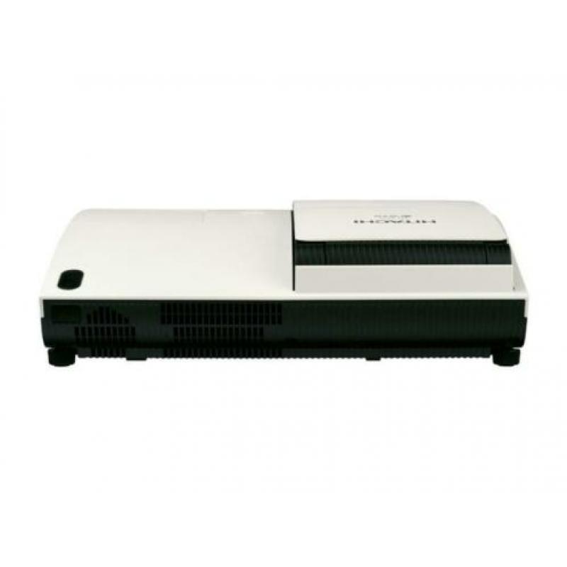 Ultr Short Throw beamer Hitachi ED 101