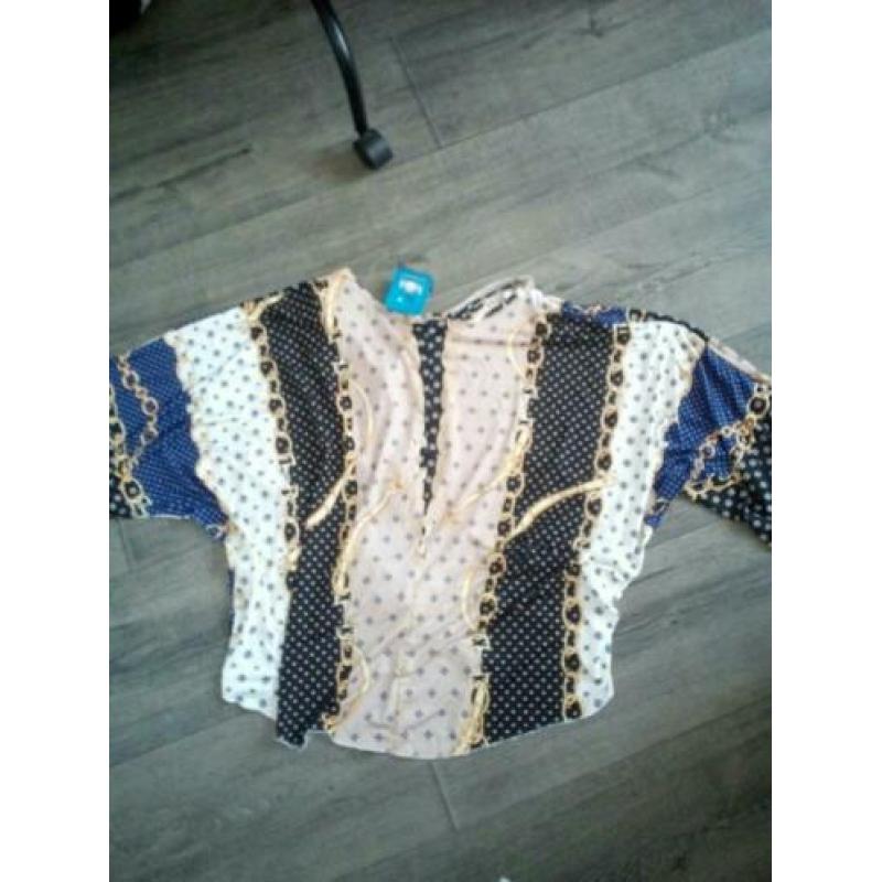 Mooie nieuwe blousen maat s v maar 12,50 pst
