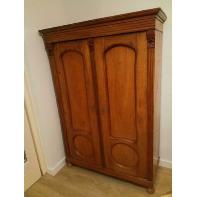 Mooie Biedermeier kast