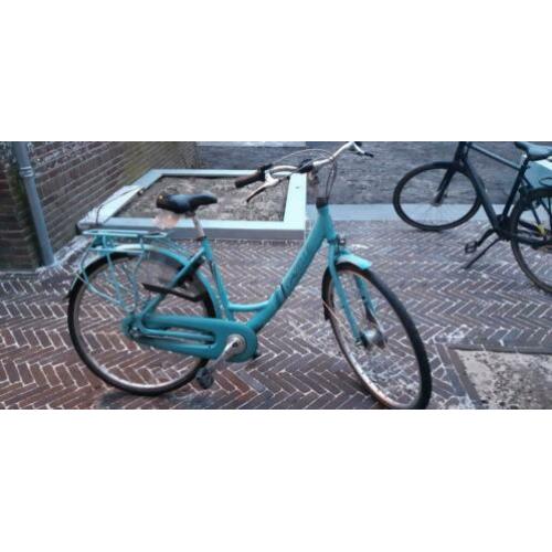 Lichtblauwe damesfiets