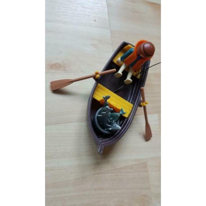 Playmobil vissersbootje met Visser en emmertje vis