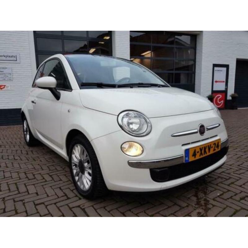 Fiat 500 0.9 TwinAir Turbo Lounge Pano-Dak Mooie auto.