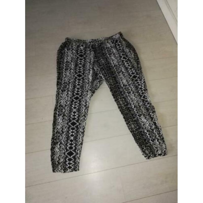 Lekkere zomer broek Miss Etam Maat 54