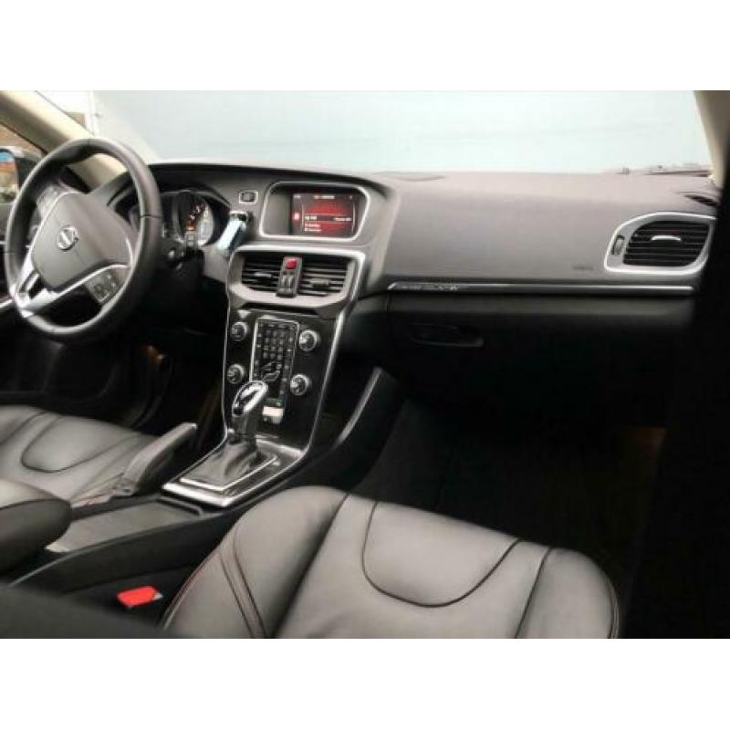 VOLVO V40 Cross Country T3 152PK Automaat Polar+ Luxury Stan