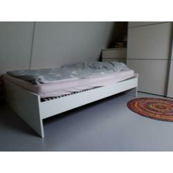 Tweepersoonsbed Ikea
