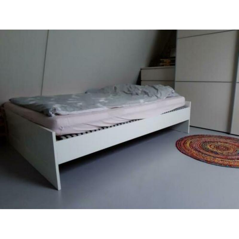 Tweepersoonsbed Ikea