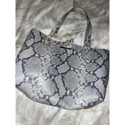 Guess tas snake print
