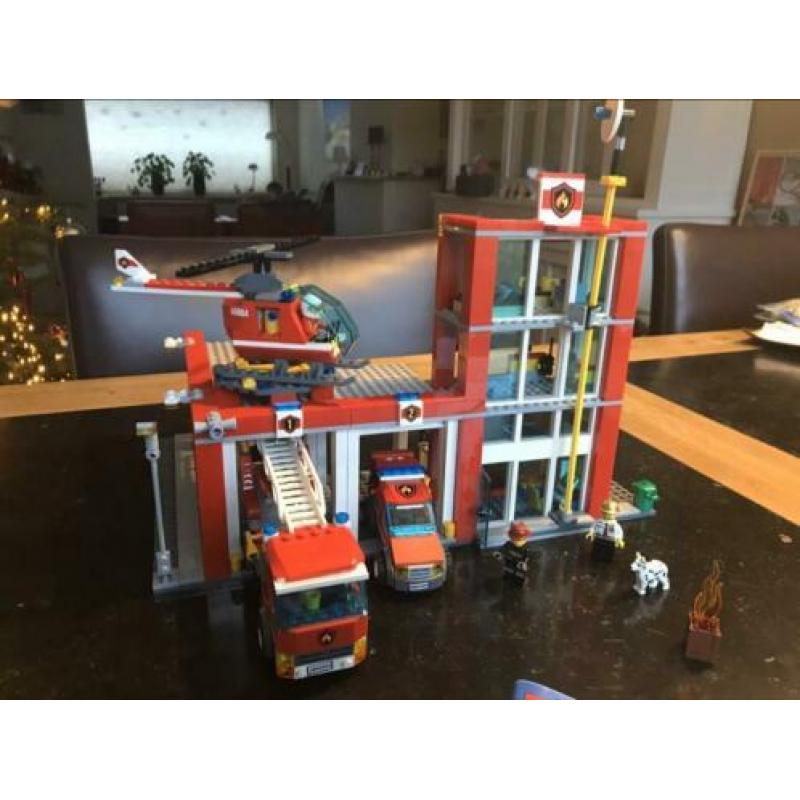 Lego brandweerkazerne compleet, zonder doos