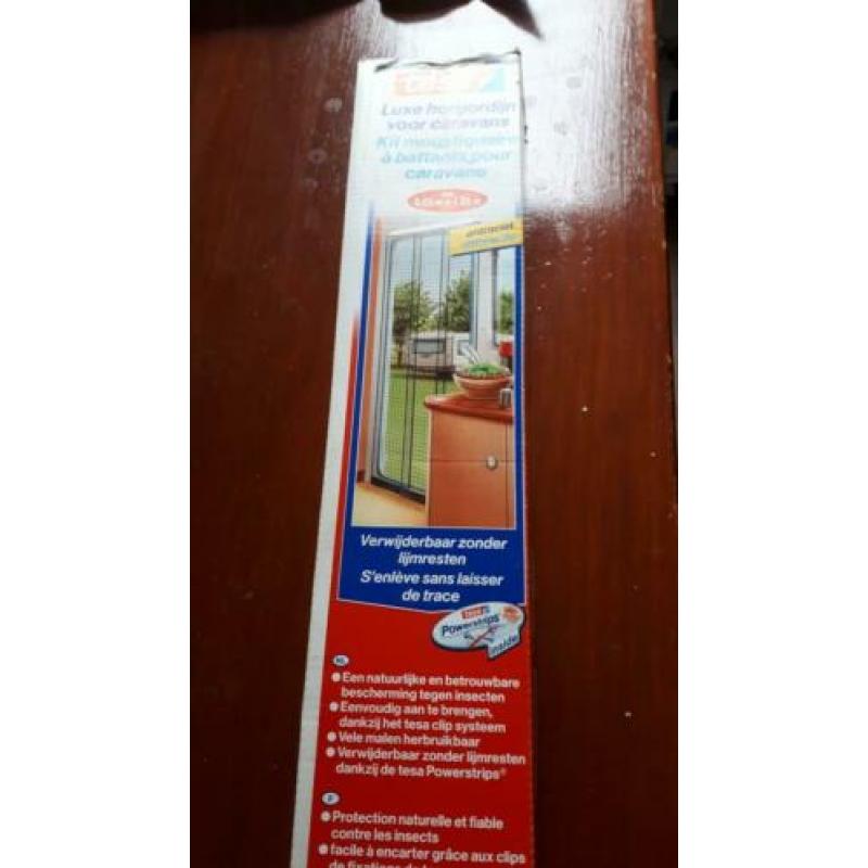Vliegen gordijn van lamellen voor de caravan 65cm x 1,85