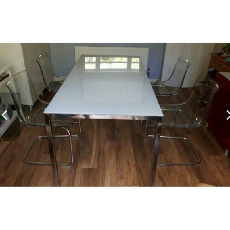 Eettafel Torsby met Tobias stoelen IKEA